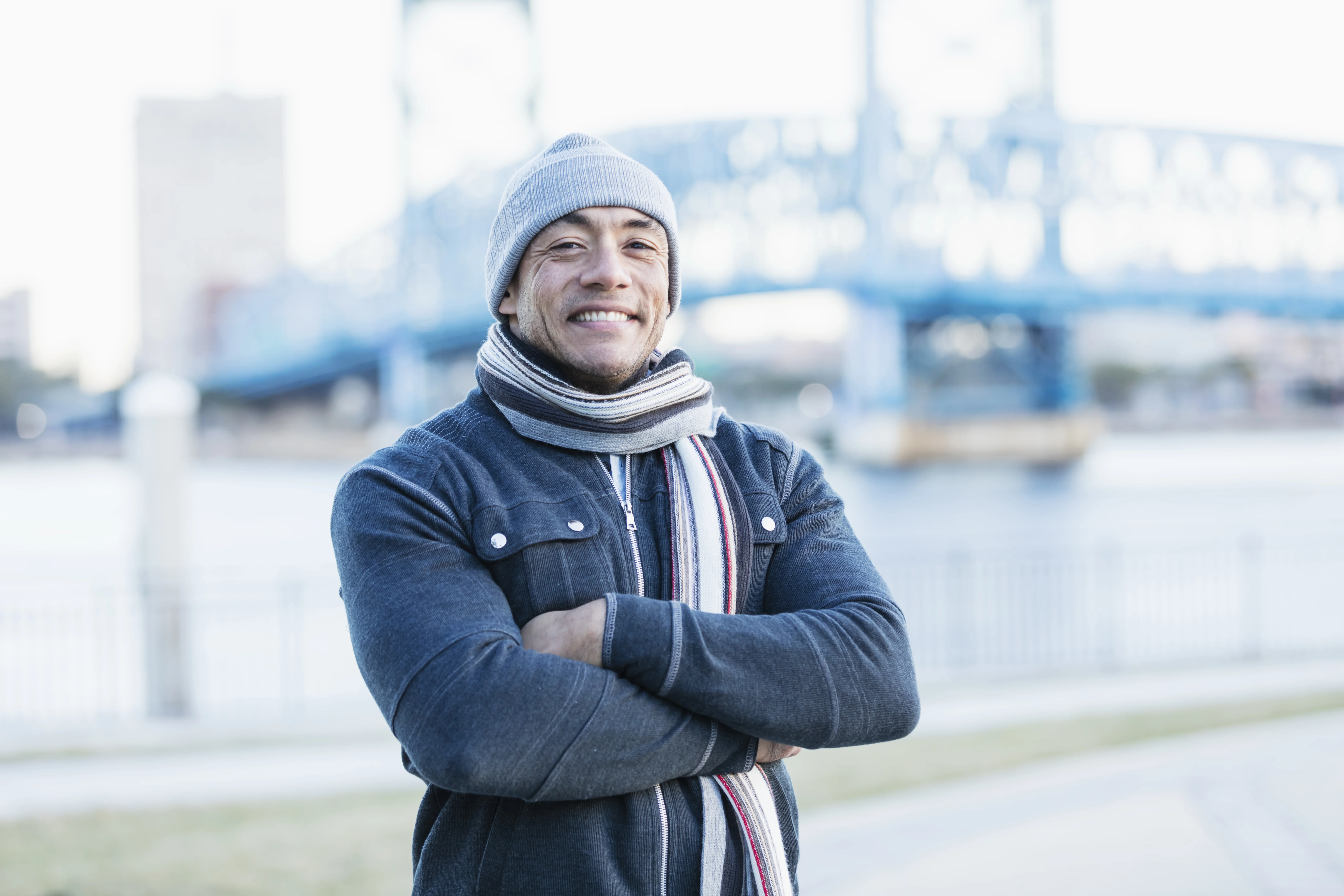 a person with the arms crossed